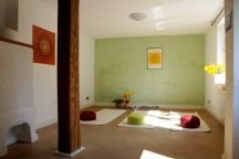 Bottom_Yoga_Left_2